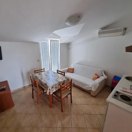 Apartmán Luetic *
